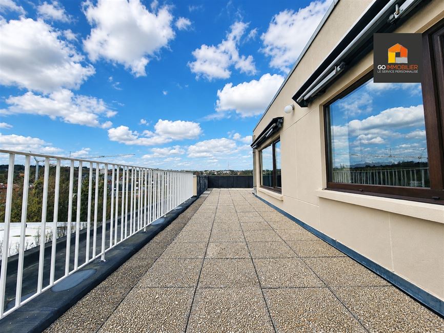 Centre de Wavre - Penthouse 2ch avec vue imprenable ! à 1300 WAVRE - Réf. 13581