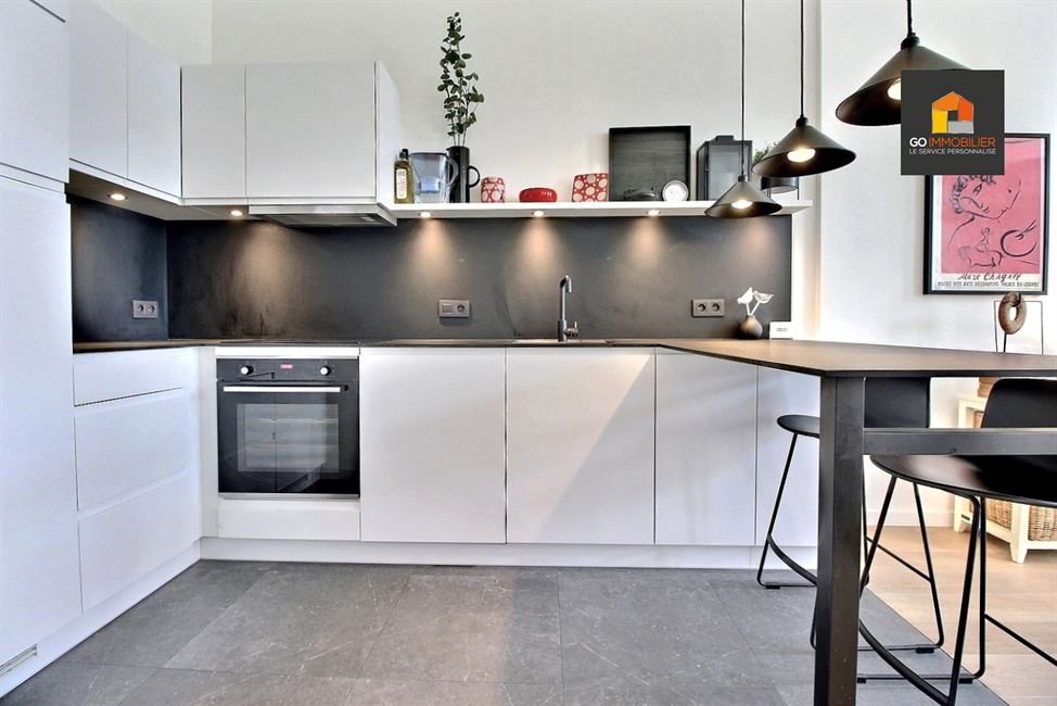 NAMUR HISTORIQUE – APPARTEMENT MEUBLÉ 2 CH. ± 73 M² à 5000 NAMUR - Réf. 13589
