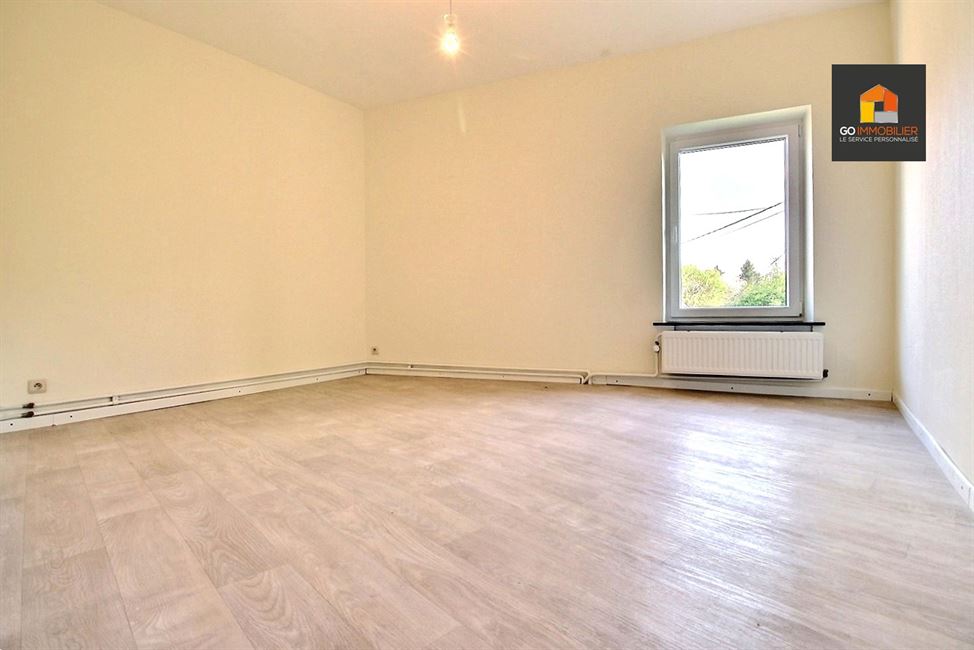 PONTILLAS – MAISON RÉNOVÉE, 2 CHAMBRES / BUREAU / CAVES  à 5380 PONTILLAS - Réf. 13595