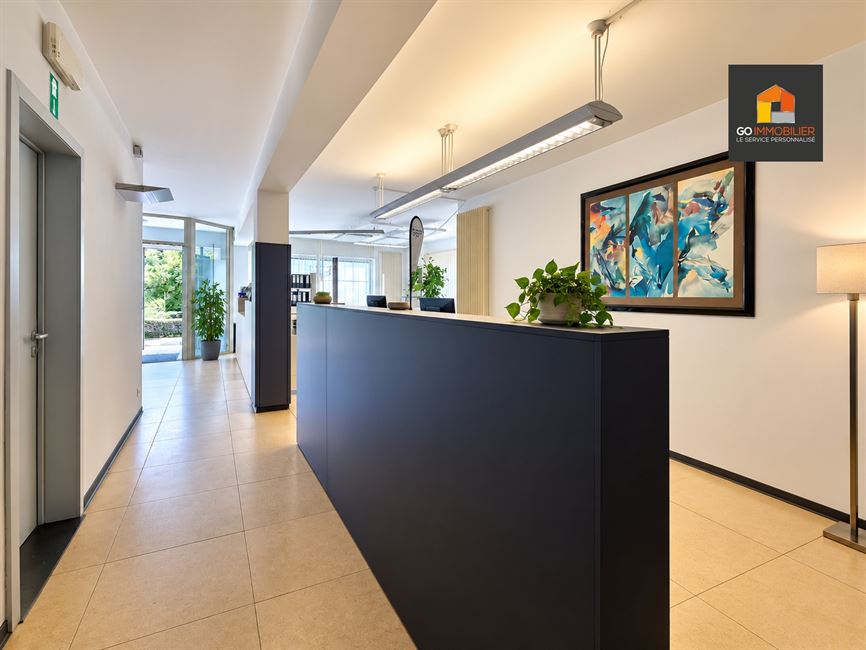 Superbe plateau de bureau au RDC + stockage à 5004 BOUGE - Réf. 13598