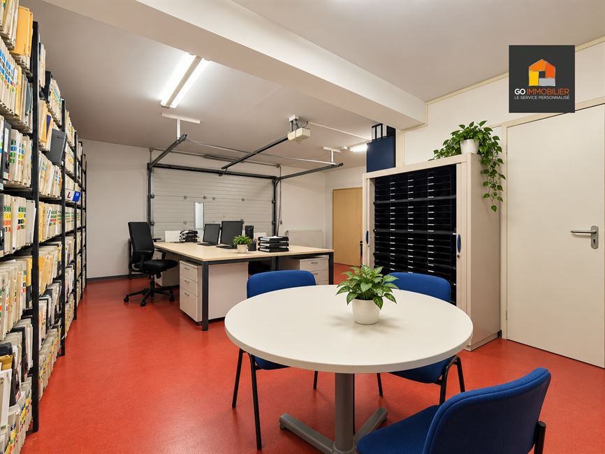 Superbe plateau de bureau au RDC + stockage à 5004 BOUGE - Réf. 13598