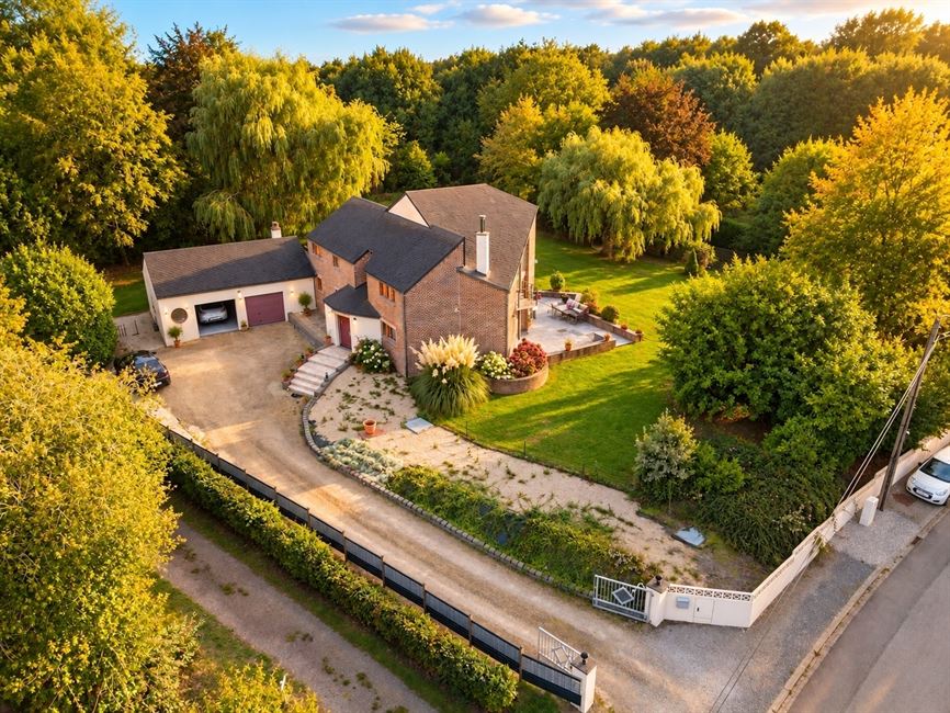 Spacieurse maison 4 chambres sur un magnifique terrain de ± 28 ares !  à 5031 GRAND-LEEZ - Réf. 13646