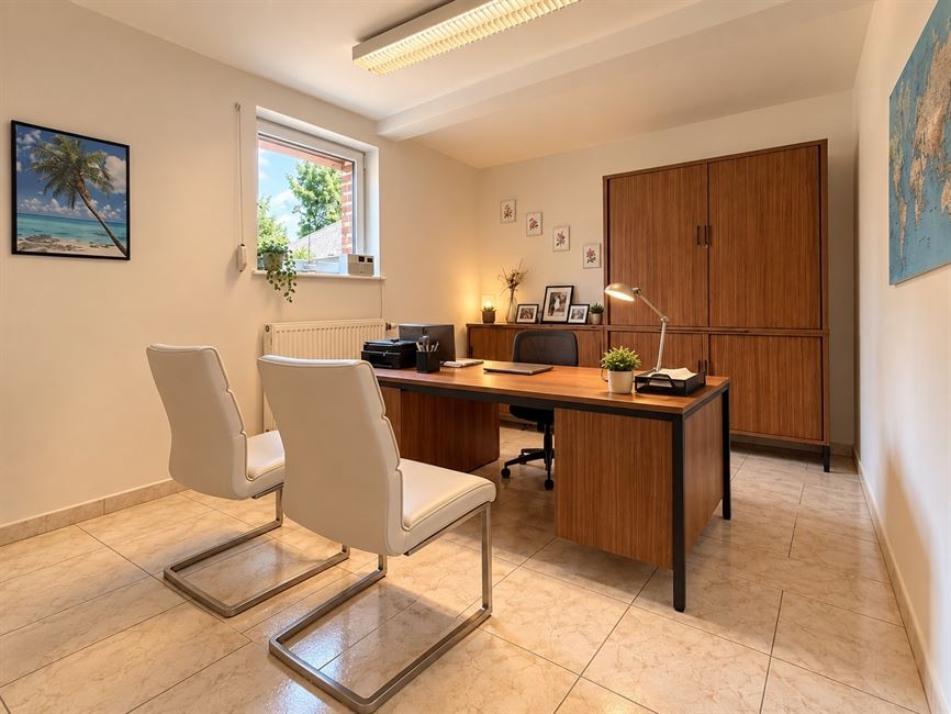 Spacieurse maison 4 chambres sur un magnifique terrain de ± 28 ares !  à 5031 GRAND-LEEZ - Réf. 13646