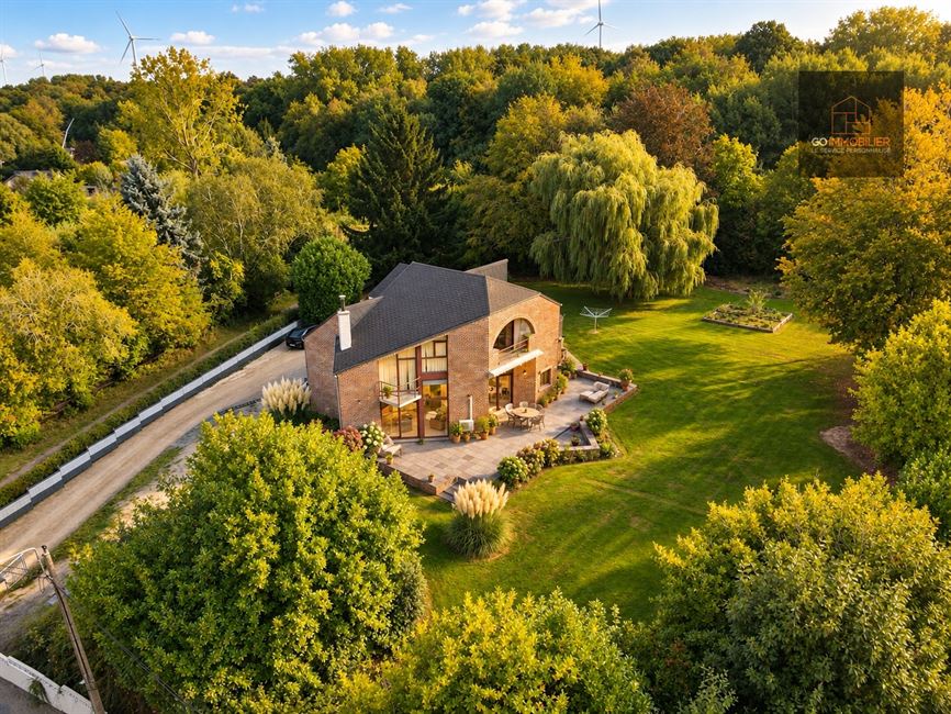 Spacieurse maison 4 chambres sur un magnifique terrain de ± 28 ares !  à 5031 GRAND-LEEZ - Réf. 13645