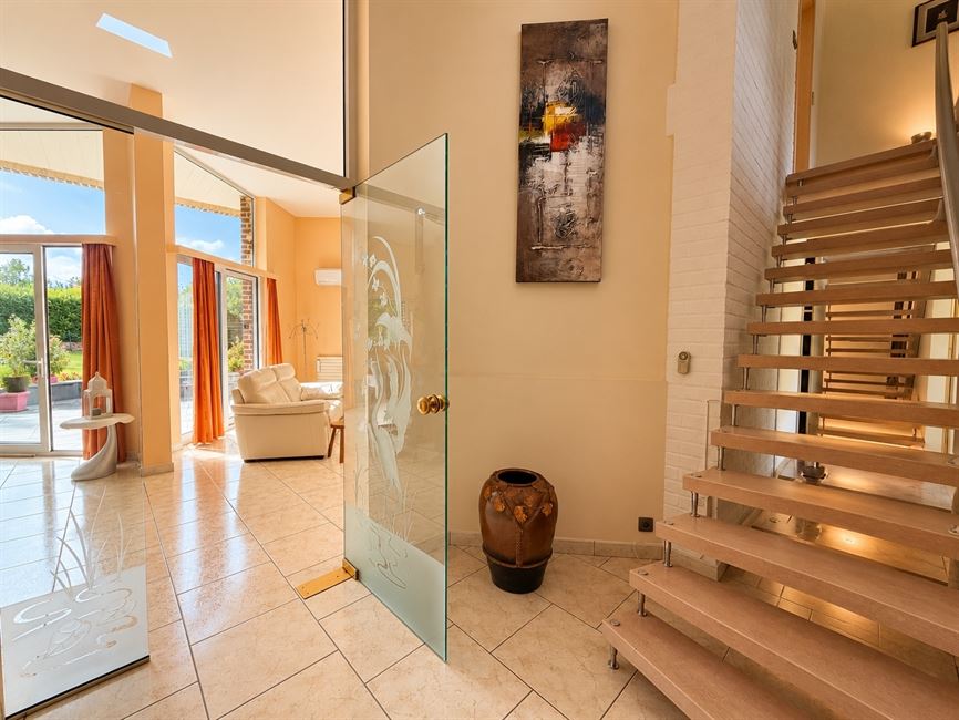 Spacieurse maison 4 chambres sur un magnifique terrain de ± 28 ares !  à 5031 GRAND-LEEZ - Réf. 13646