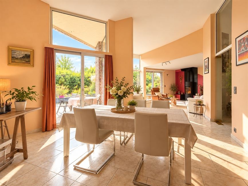 Spacieurse maison 4 chambres sur un magnifique terrain de ± 28 ares !  à 5031 GRAND-LEEZ - Réf. 13646
