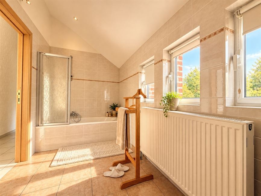 Spacieurse maison 4 chambres sur un magnifique terrain de ± 28 ares !  à 5031 GRAND-LEEZ - Réf. 13646