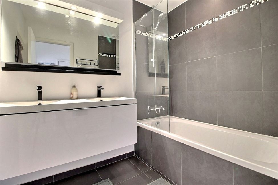 NAMUR HISTORIQUE – APPARTEMENT MEUBLÉ 2 CH. ± 73 M² à 5000 NAMUR - Réf. 13657