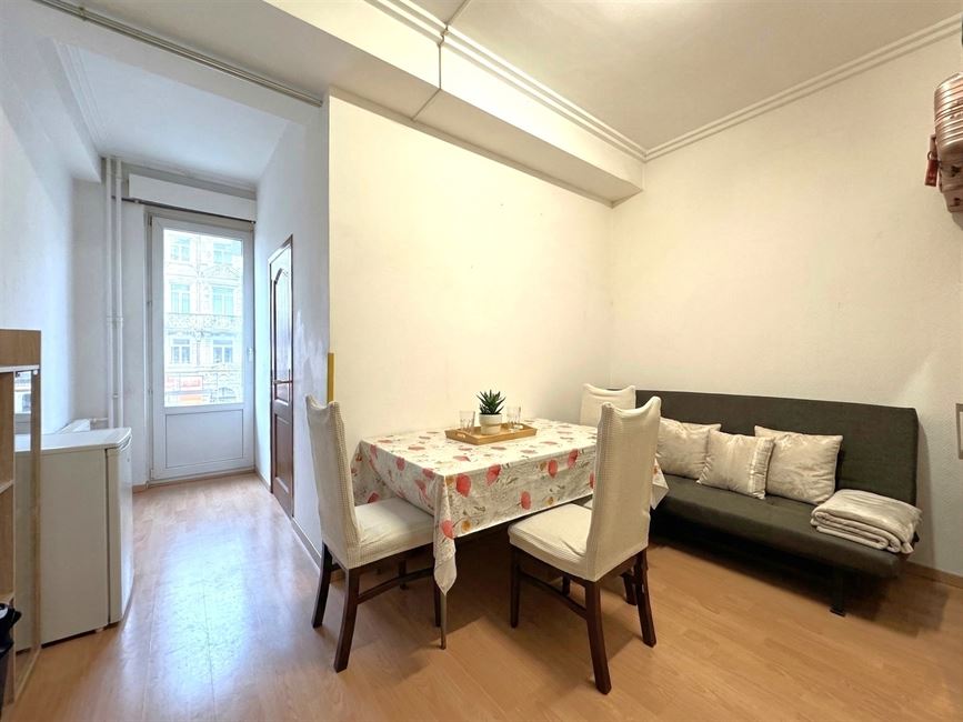 LEMMONNIER - Appartement 1ch + bureaux idéal pour investisseur ou 1er achat ! à 1000 BRUXELLES - Réf. 13659
