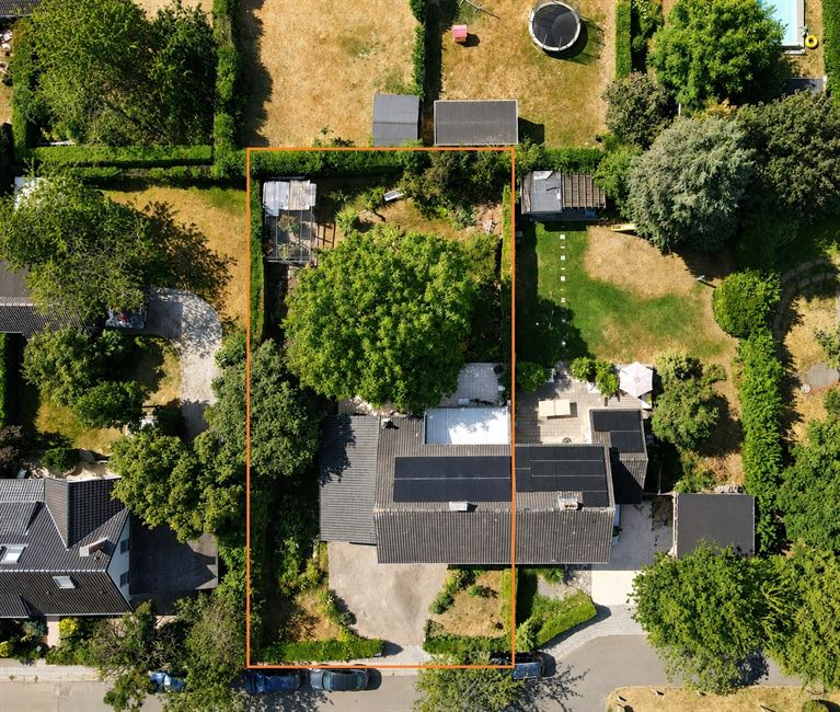 Maison familiale avec espace profession libérale à 1410 WATERLOO - Réf. 13658