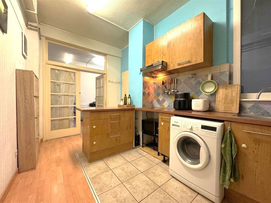 LEMMONNIER - Appartement 1ch + bureaux idéal pour investisseur ou 1er achat ! à 1000 BRUXELLES - Réf. 13659