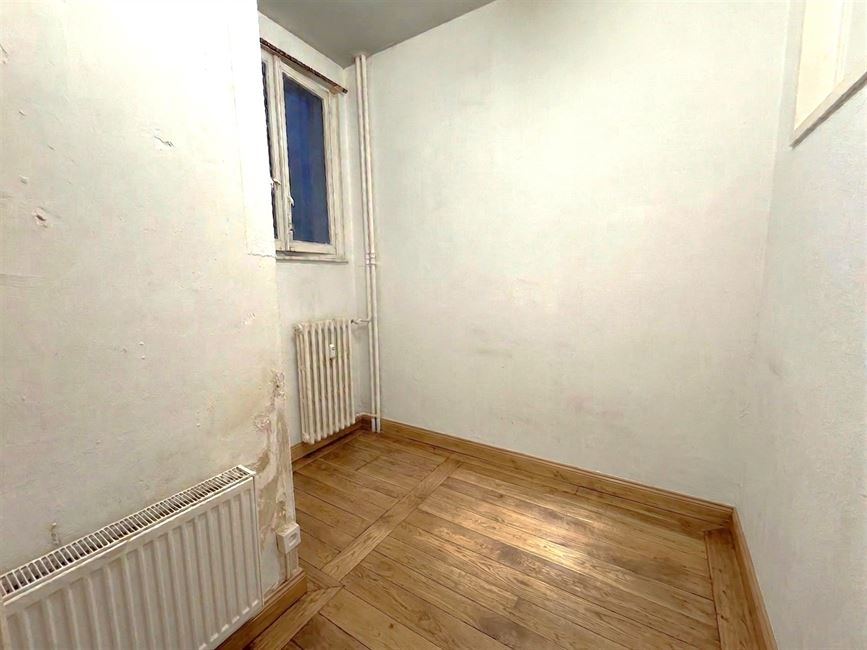 LEMMONNIER - Appartement 1ch + bureaux idéal pour investisseur ou 1er achat ! à 1000 BRUXELLES - Réf. 13659