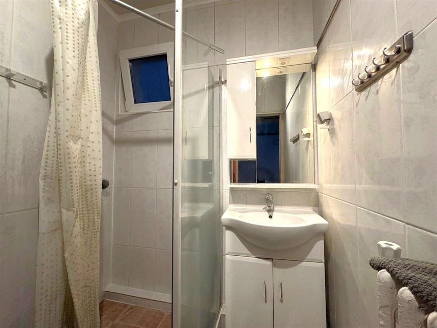 LEMMONNIER - Appartement 1ch + bureaux idéal pour investisseur ou 1er achat ! à 1000 BRUXELLES - Réf. 13659