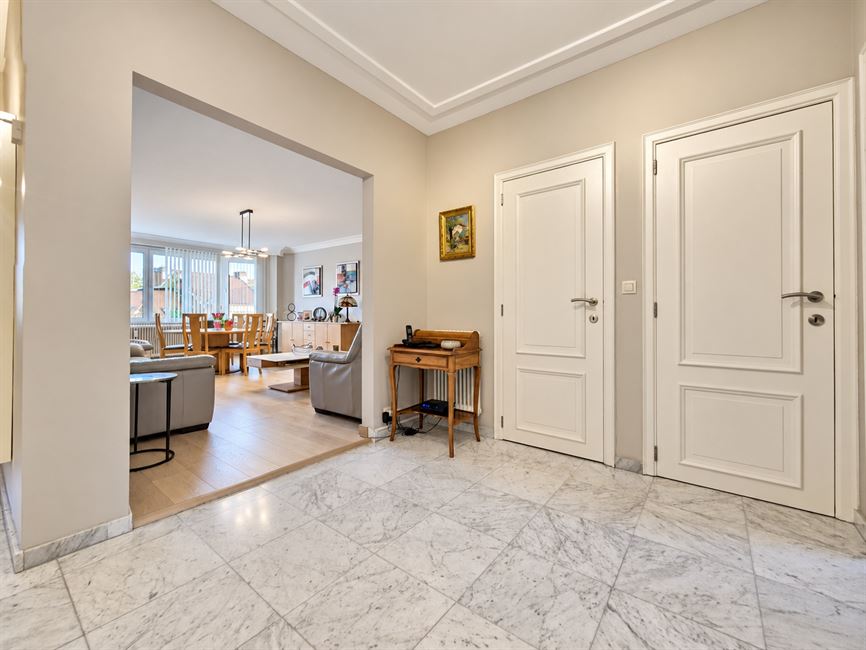 COUP DE COEUR - Magnifique appartemnt 2ch + garage à 1190 FOREST - Réf. 13682