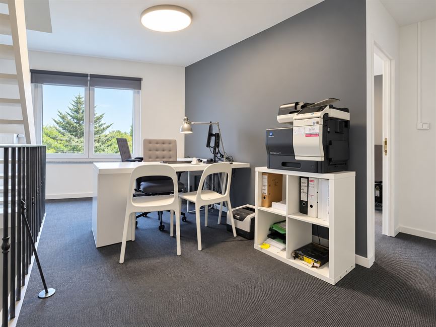 CHAUSSEE DE BRUXELLES - Bureaux de +-140m² à 1410 WATERLOO - Réf. 13697