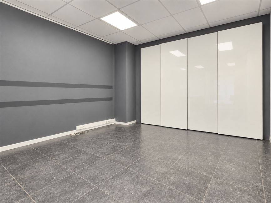 CHAUSSEE DE BRUXELLES - Bureaux de +-140m² à 1410 WATERLOO - Réf. 13697