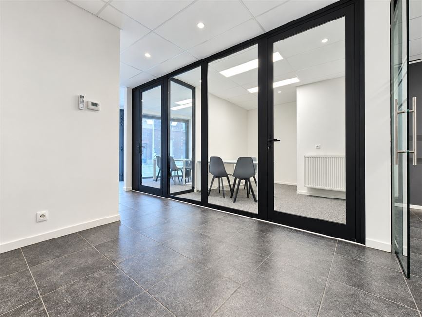 CHAUSSEE DE BRUXELLES - Bureaux de +-140m² à 1410 WATERLOO - Réf. 13697