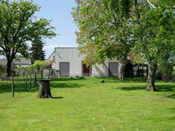 Gerenoveerde hoeve met magazijn en atelierruimte
De zacht golvende, kleine straatjes van het pittoreske Machelen met daarlangs deze gerenoveerde hoev...