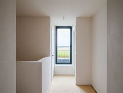 Prachtig landelijk gelegen, vlakbij de gezellige dorpskern Vinkt en op slechts 10 min. van Deinze-centrum.

Op het einde van een doodlopende straat ...