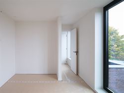 Prachtig landelijk gelegen, vlakbij de gezellige dorpskern Vinkt en op slechts 10 min. van Deinze-centrum.

Op het einde van een doodlopende straat ...