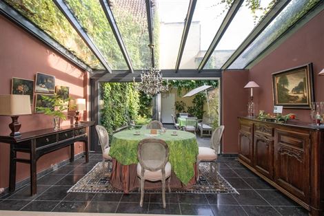 WENST U EEN BEZOEK? SURF NAAR ONZE SITE: WWW.INFINIMO.BE > ZOEK DE DESBETREFFENDE EIGENDOM > REGISTREER U VIA DE KNOP ‘PLAN EEN BEZOEK’.
In het h...