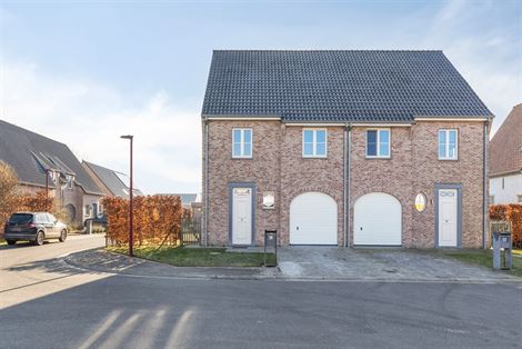 WENST U EEN BEZOEK? SURF NAAR ONZE SITE: WWW.INFINIMO.BE > ZOEK DE DESBETREFFENDE EIGENDOM > REGISTREER U VIA DE KNOP ‘PLAN EEN BEZOEK’.
Deze rec...