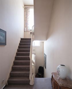 Renovatieplicht niet van toepassing omwille van vaststelling als bouwkundig erfgoed.

Centraal gelegen tussen Brussel en Gent én op wandelafstand v...