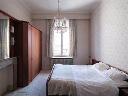 Renovatieplicht niet van toepassing omwille van vaststelling als bouwkundig erfgoed.

Centraal gelegen tussen Brussel en Gent én op wandelafstand v...