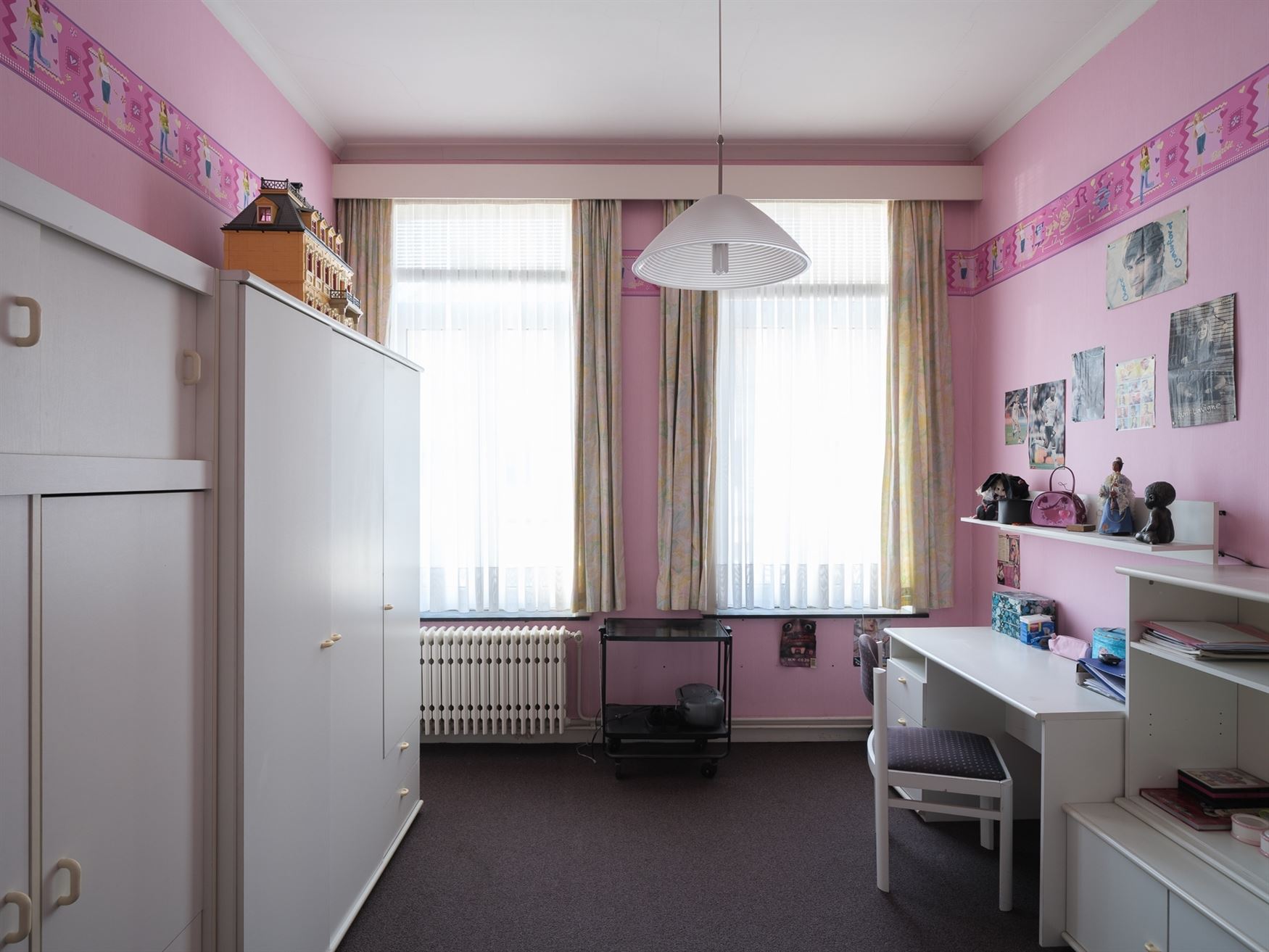 Renovatieplicht niet van toepassing omwille van vaststelling als bouwkundig erfgoed.

Centraal gelegen tussen Brussel en Gent én op wandelafstand v...