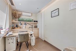 WENST U EEN BEZOEK? SURF NAAR ONZE SITE: WWW.INFINIMO.BE > ZOEK DE DESBETREFFENDE EIGENDOM > REGISTREER U VIA DE KNOP ‘PLAN EEN BEZOEK’.
Stap bin...