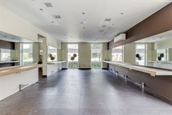 WENST U EEN BEZOEK? SURF NAAR ONZE SITE: WWW.INFINIMO.BE > ZOEK DE DESBETREFFENDE EIGENDOM > REGISTREER U VIA DE KNOP ‘PLAN EEN BEZOEK’.
Stap bin...