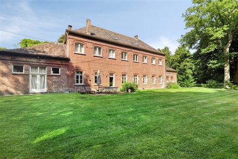 WENST U EEN BEZOEK? SURF NAAR ONZE SITE: WWW.INFINIMO.BE > ZOEK DE DESBETREFFENDE EIGENDOM > REGISTREER U VIA DE KNOP ‘PLAN EEN BEZOEK’.
Op een w...