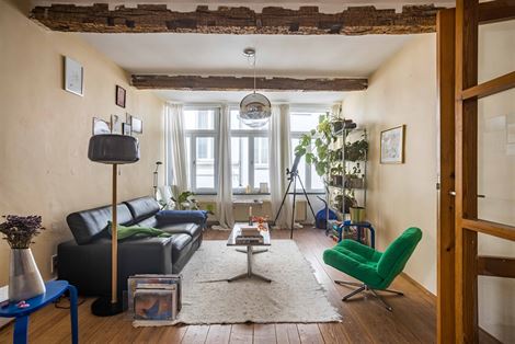 In het hart van het bruisende Prinsenhof wacht deze charmante woning vol karakter op jou. Hier woon je in een oase van rust, verscholen in een van de ...