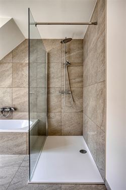 WENST U EEN BEZOEK? SURF NAAR ONZE SITE: WWW.INFINIMO.BE > ZOEK DE DESBETREFFENDE EIGENDOM > REGISTREER U VIA DE KNOP ‘PLAN EEN BEZOEK’.
In hartj...