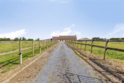 WENST U EEN BEZOEK? SURF NAAR ONZE SITE: WWW.INFINIMO.BE > ZOEK DE DESBETREFFENDE EIGENDOM > REGISTREER U VIA DE KNOP ‘PLAN EEN BEZOEK’.
Deze cha...