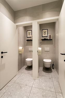 Handelspand op toplocatie in hartje Deinze.

In het hart van Deinze, in de levendige Tolpoortstraat, bevindt zich dit instapklare handelspand met ui...