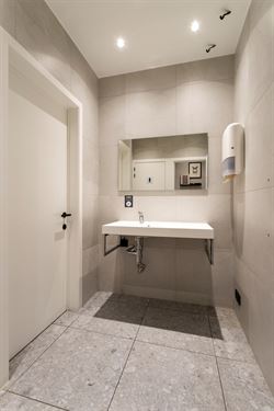 WENST U EEN BEZOEK? SURF NAAR ONZE SITE: WWW.INFINIMO.BE > ZOEK DE DESBETREFFENDE EIGENDOM > REGISTREER U VIA DE KNOP ‘PLAN EEN BEZOEK’.
In het h...