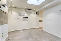 WENST U EEN BEZOEK? SURF NAAR ONZE SITE: WWW.INFINIMO.BE > ZOEK DE DESBETREFFENDE EIGENDOM > REGISTREER U VIA DE KNOP ‘PLAN EEN BEZOEK’.
In het h...