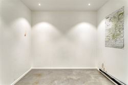 Handelspand op toplocatie in hartje Deinze.

In het hart van Deinze, in de levendige Tolpoortstraat, bevindt zich dit instapklare handelspand met ui...