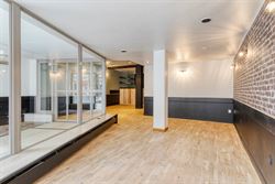 Handelspand op toplocatie in hartje Deinze.

In het hart van Deinze, in de levendige Tolpoortstraat, bevindt zich dit instapklare handelspand met ui...