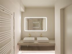 Op de vierde verdieping van een verzorgd gebouw uit 1967 vind je dit prachtig vernieuwde appartement met een royale bewoonbare oppervlakte van 115 m²...