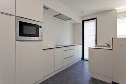 WENST U EEN BEZOEK? SURF NAAR ONZE SITE: WWW.INFINIMO.BE > ZOEK DE DESBETREFFENDE EIGENDOM > REGISTREER U VIA DE KNOP ‘PLAN EEN BEZOEK’.
Dit geze...