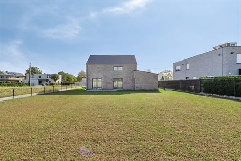 WENST U EEN BEZOEK? SURF NAAR ONZE SITE: WWW.INFINIMO.BE > ZOEK DE DESBETREFFENDE EIGENDOM > REGISTREER U VIA DE KNOP ‘PLAN EEN BEZOEK’.
Wie op z...