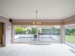 Zon, ruimte en privacy in een doodlopend straatje nabij het centrum.
In een rustige, residentiële buurt van Merendree, vlakbij het centrum maar toch...