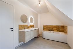 WENST U EEN BEZOEK? SURF NAAR ONZE SITE: WWW.INFINIMO.BE > ZOEK DE DESBETREFFENDE EIGENDOM > REGISTREER U VIA DE KNOP ‘PLAN EEN BEZOEK’.
Op zoek ...