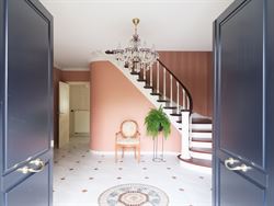 Zon, ruimte en privacy in een doodlopend straatje nabij het centrum.
In een rustige, residentiële buurt van Merendree, vlakbij het centrum maar toch...