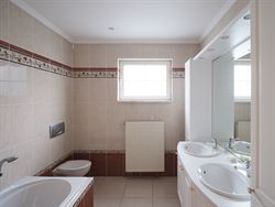 Zon, ruimte en privacy in een doodlopend straatje nabij het centrum.
In een rustige, residentiële buurt van Merendree, vlakbij het centrum maar toch...