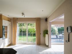 Zon, ruimte en privacy in een doodlopend straatje nabij het centrum.
In een rustige, residentiële buurt van Merendree, vlakbij het centrum maar toch...