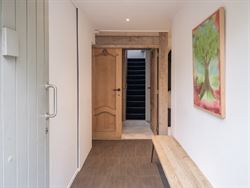 Op zoek naar een woning die ruimte, comfort en flexibiliteit combineert? Deze open bebouwing op het rustige Hemingplein in Sint-Denijs-Westrem is voor...