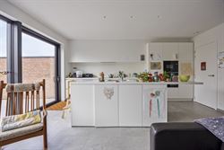 WENST U EEN BEZOEK? SURF NAAR ONZE SITE: WWW.INFINIMO.BE > ZOEK DE DESBETREFFENDE EIGENDOM > REGISTREER U VIA DE KNOP ‘PLAN EEN BEZOEK’.
Zeer rec...